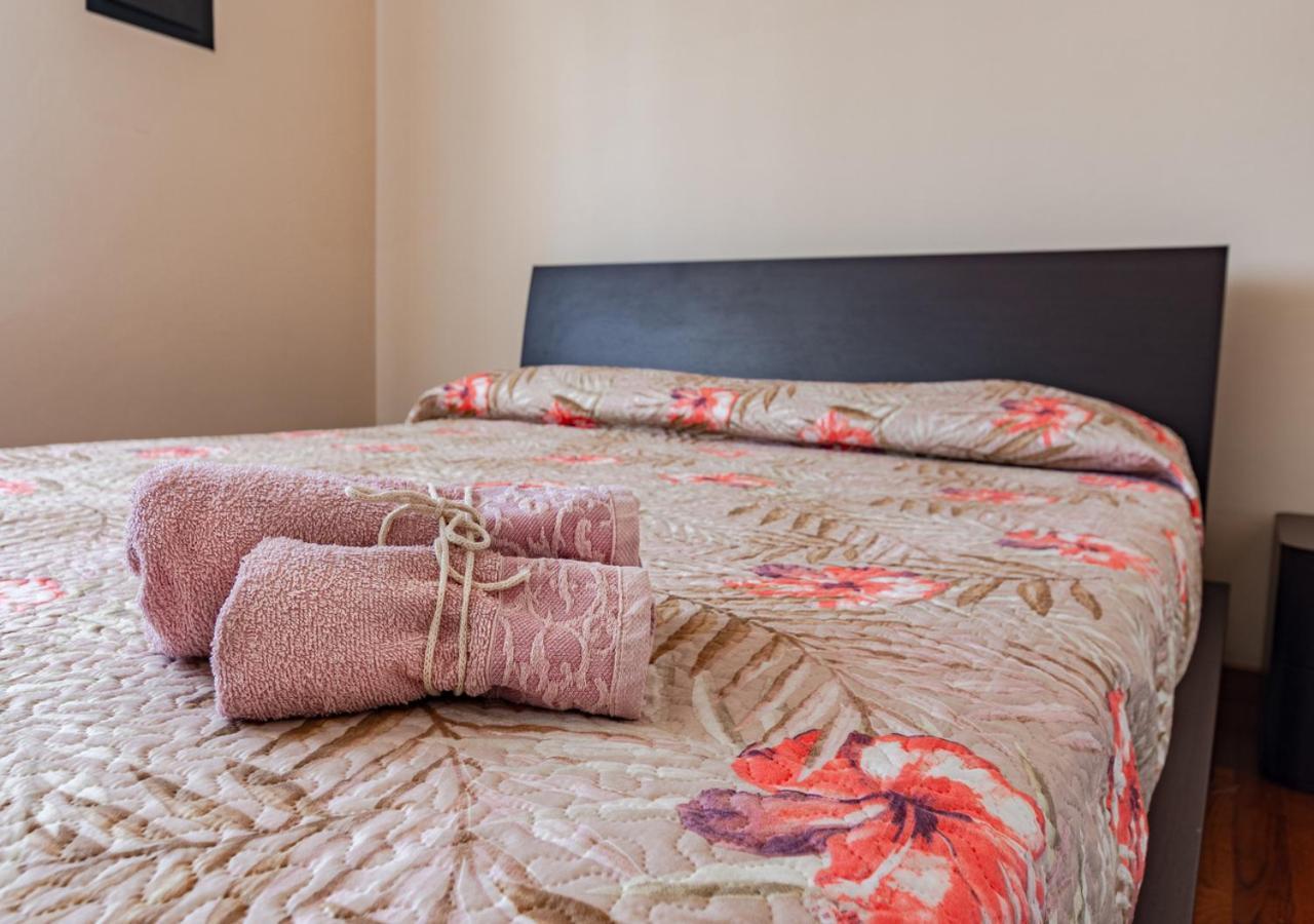Apartamento Luxury House Near Train Station Livorno Exterior foto