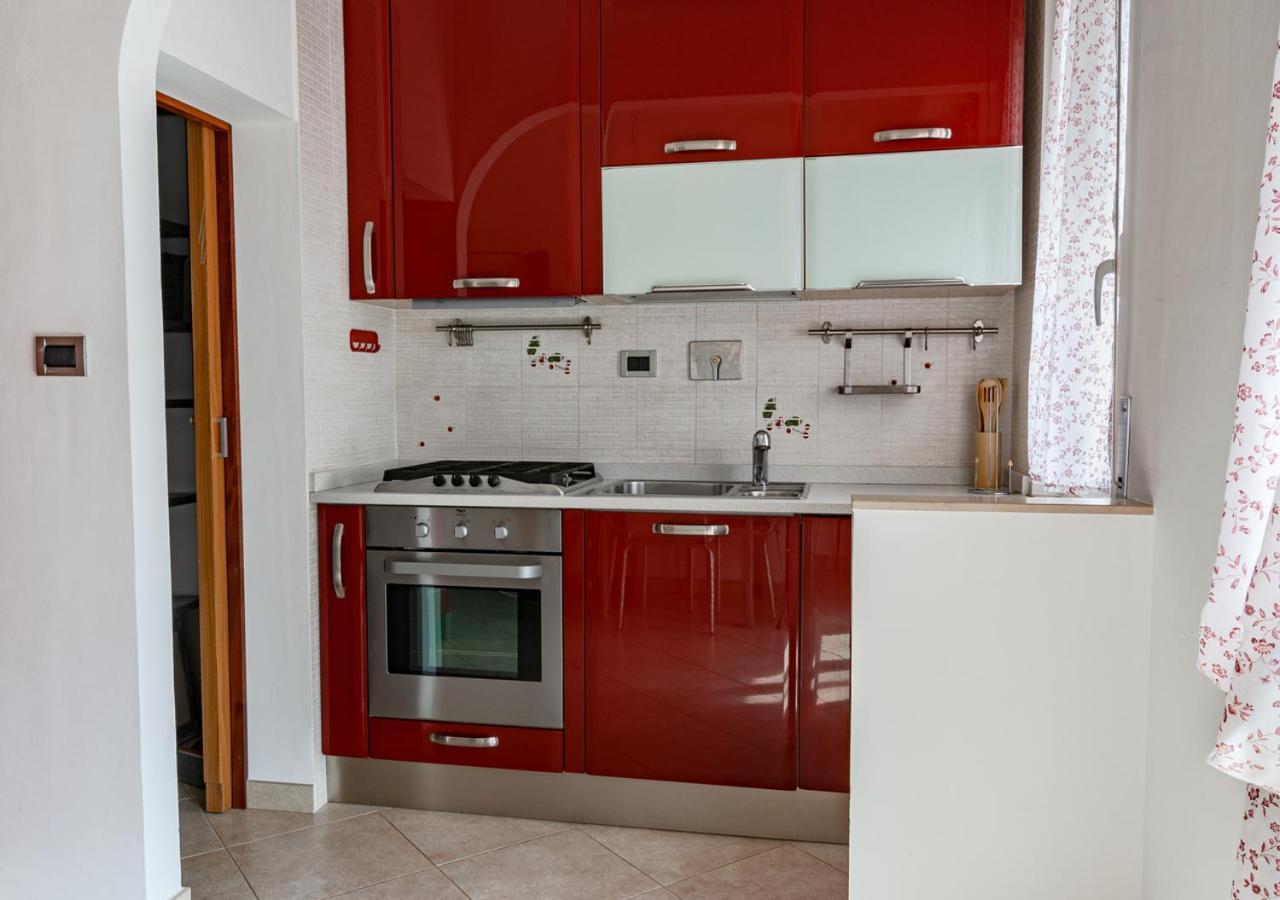 Apartamento Luxury House Near Train Station Livorno Exterior foto
