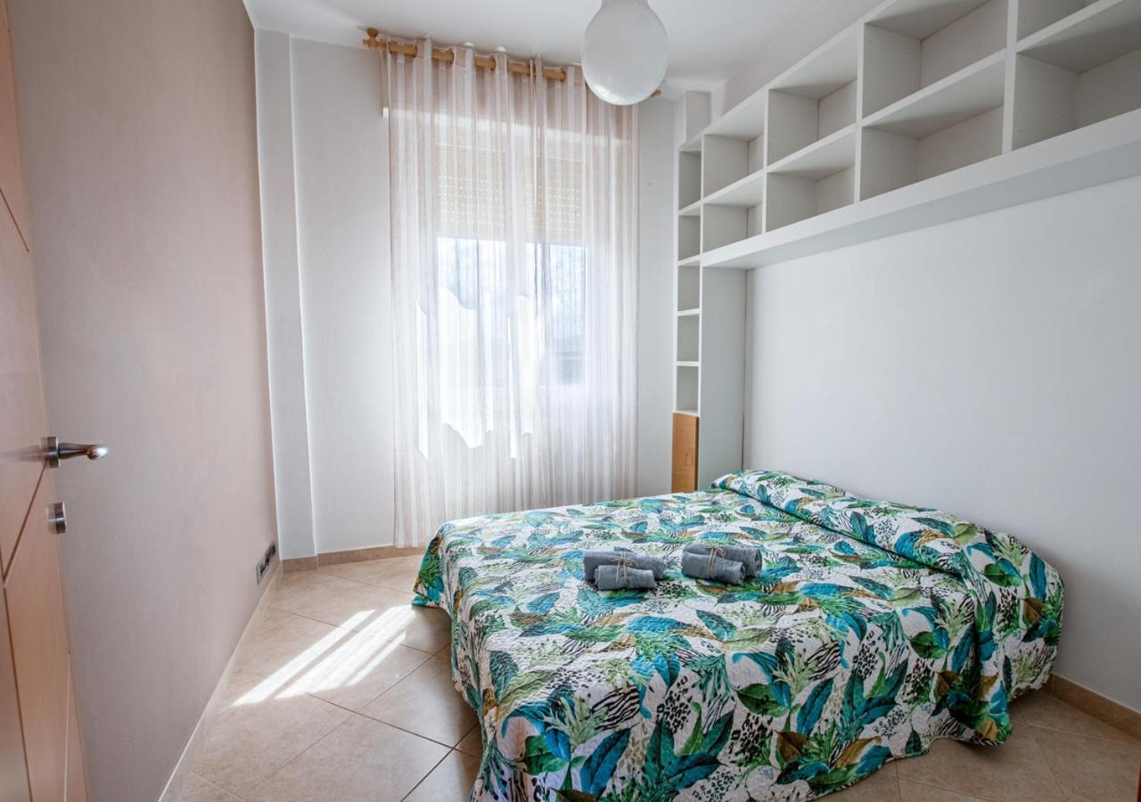 Apartamento Luxury House Near Train Station Livorno Exterior foto